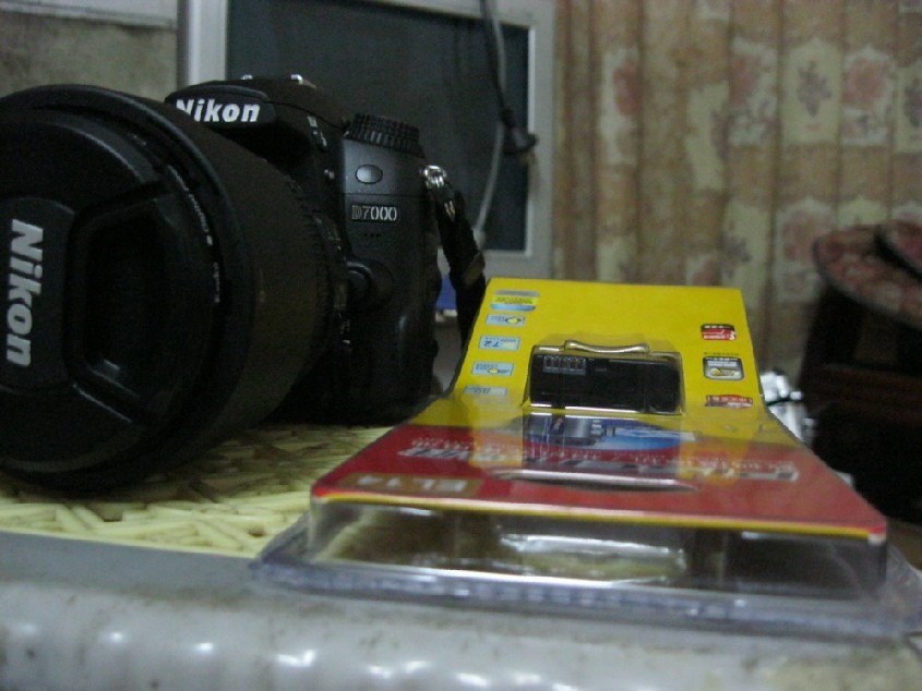全新品胜(PISEN)EL14 数码摄像机电池,电联-数