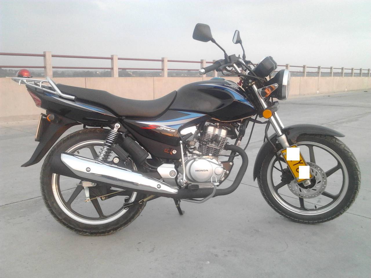 出台新大洲本田sdh125-52a,04200公里2012年12月的车