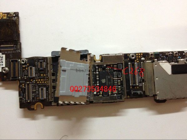 1000块出台9成新白色16G屏幕有时失灵的4S-