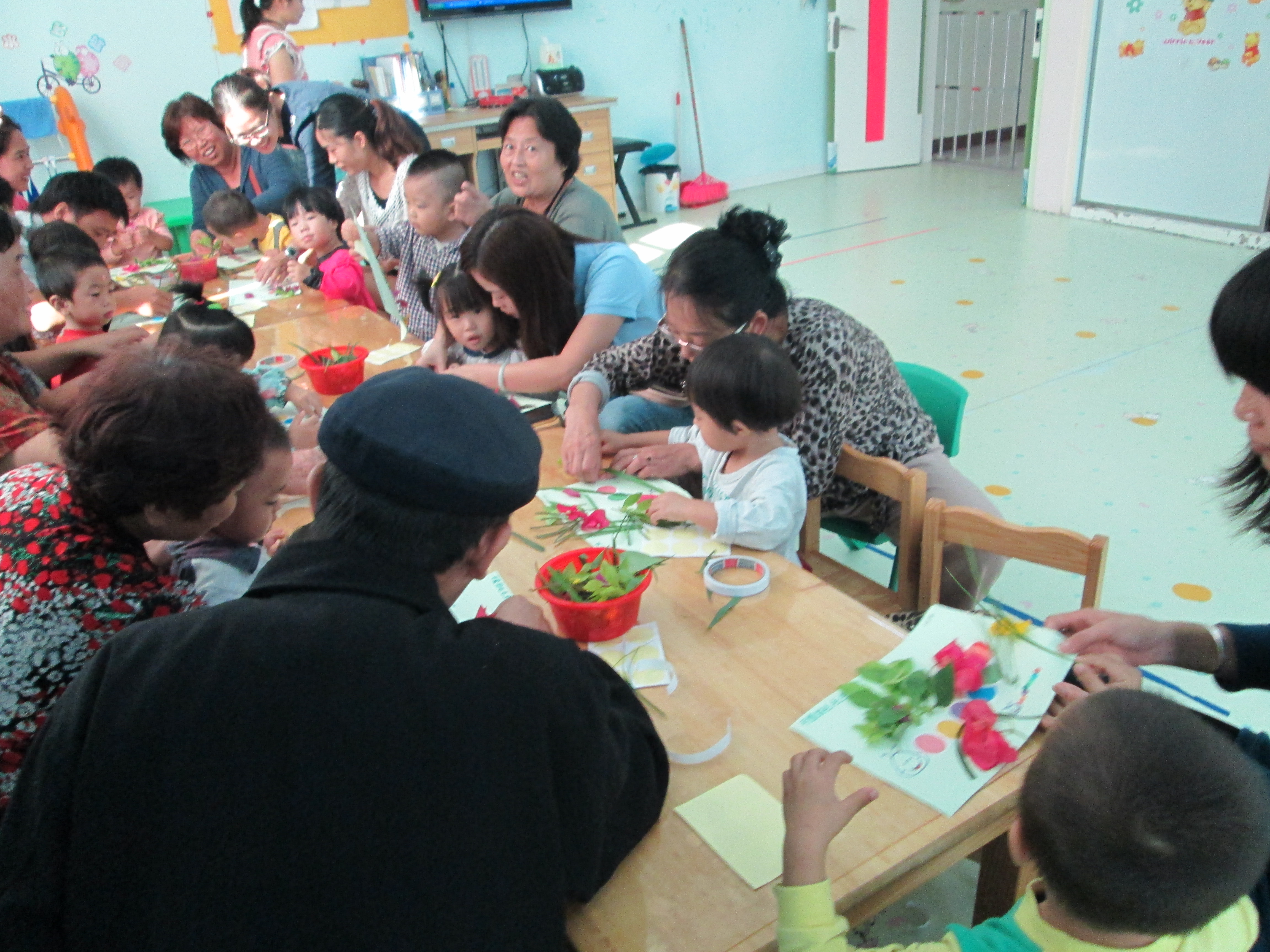 听听、看看、用心感受--幼儿园家长半日公开课