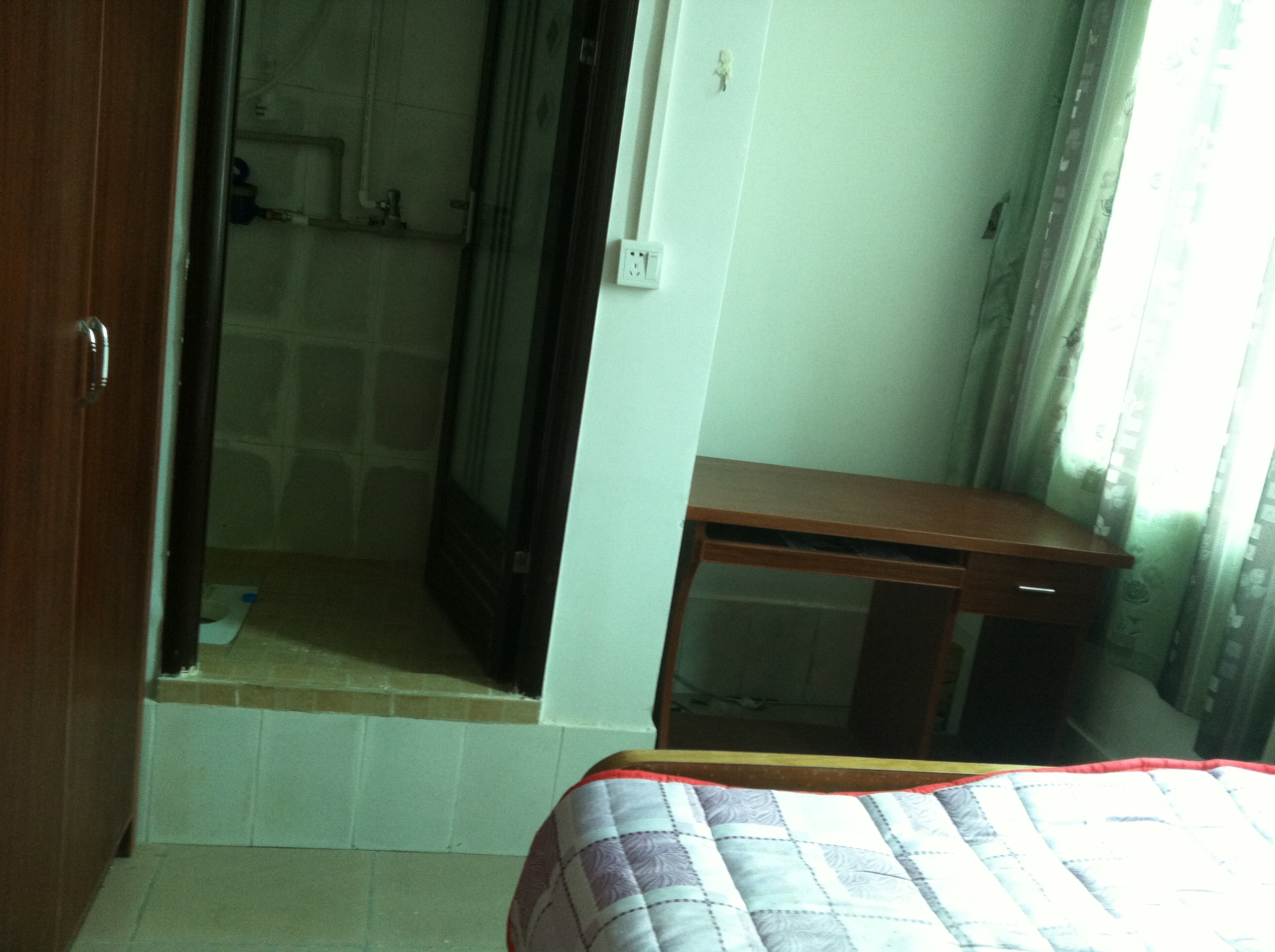 建材市场附近单间带独立卫生间450元\/月 没有