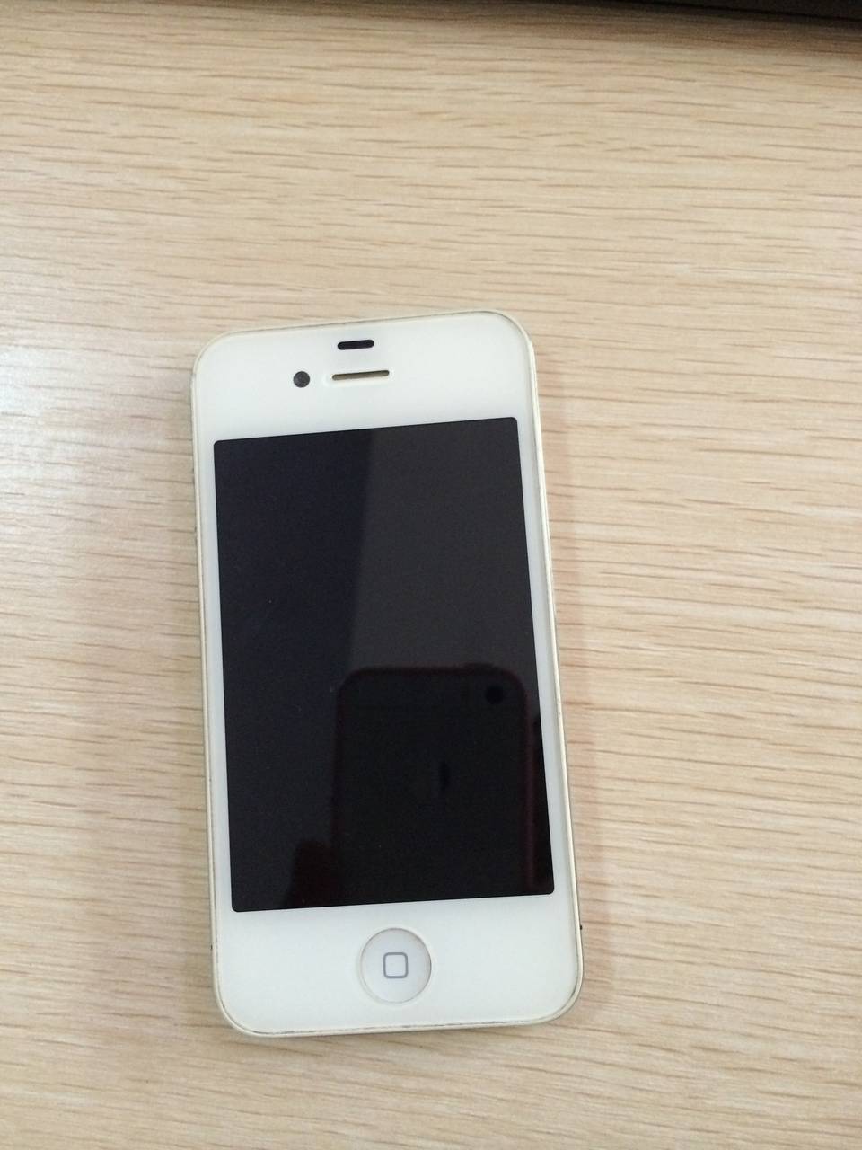 出苹果4白色16G用移动联通卡的,1150元-手机