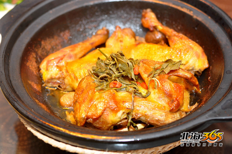 【小编探店】“从广场舞到芭蕾舞的转型”,小编探重新装修鼎食阁餐厅的杭帮菜、川湘菜(原榕园海鲜酒楼)-吃货大队-北海365网(beihai365.com)