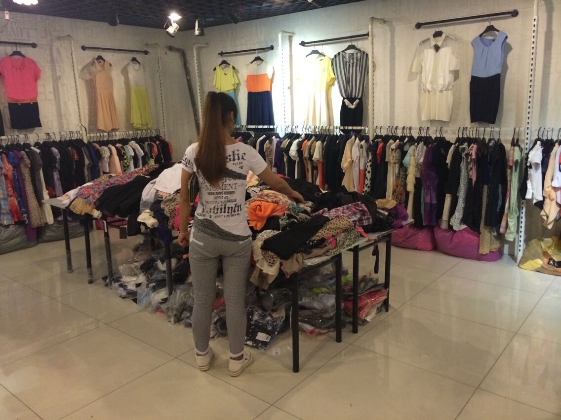 工厂自产自销 仓库设立于北海 服装100%退换