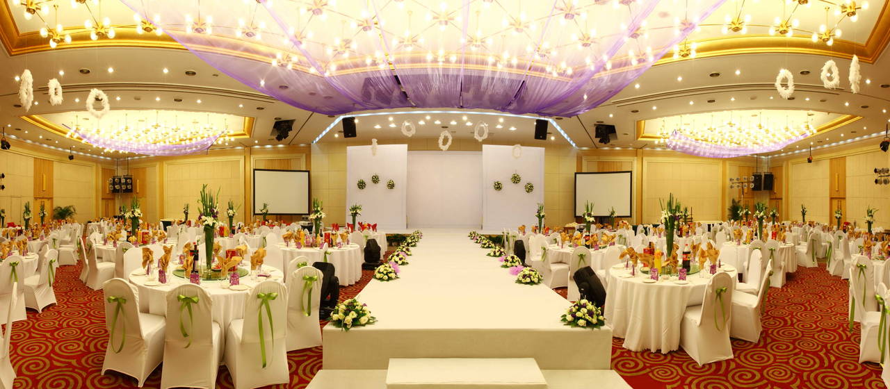 南洋国际大酒店承接各种婚宴,酒席,寿宴,新居宴