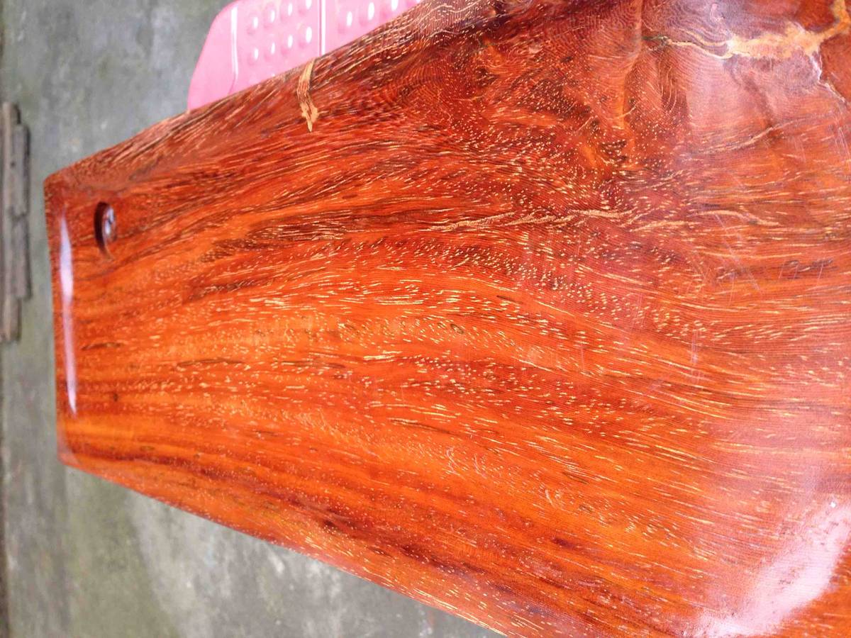 己第一次做的小茶盘,木料不知道是什么木头,希