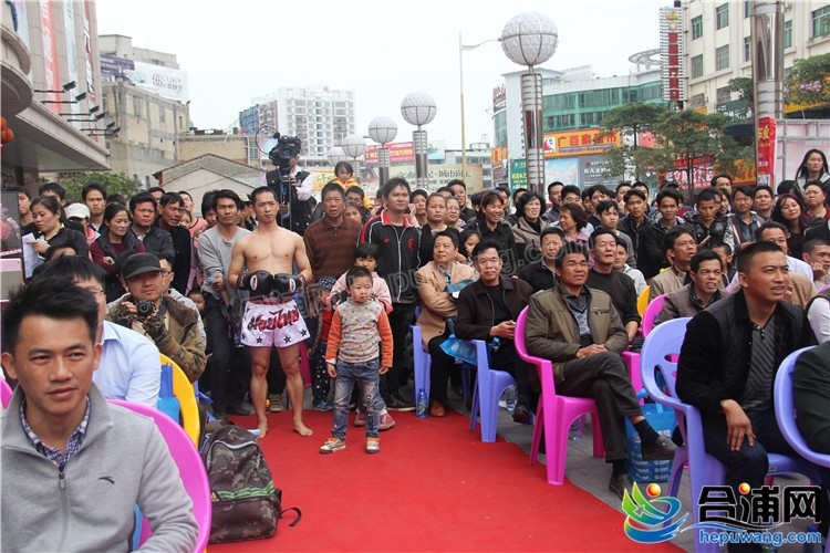 《雄霸天下》职业拳王争霸赛5月30号合浦站!倒