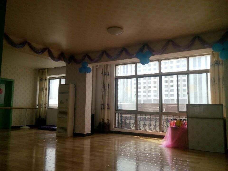 茶亭路香格里拉斜对面水灵灵舞蹈出租-房屋出