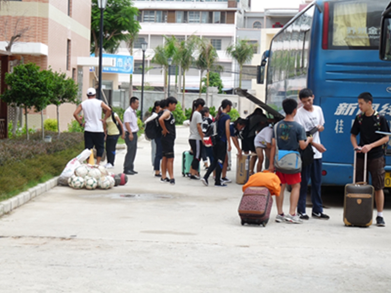 北海海浪体育训练基地7月份迎来广西足球两大