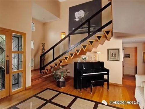 如何装修楼梯间 0_b3991511594471f3d9020afc8c8f8.jpg