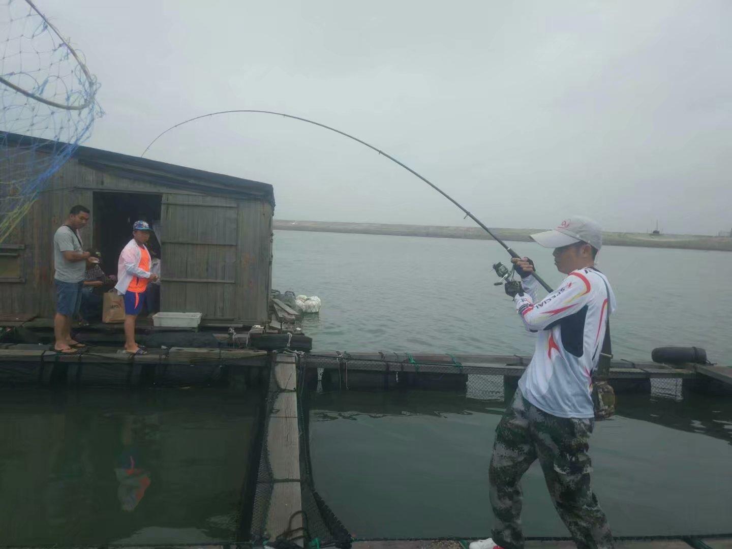 美女钓手分享比赛心得－Basshow路亚钓鱼|比赛|路亚|鲈鱼_新浪新闻