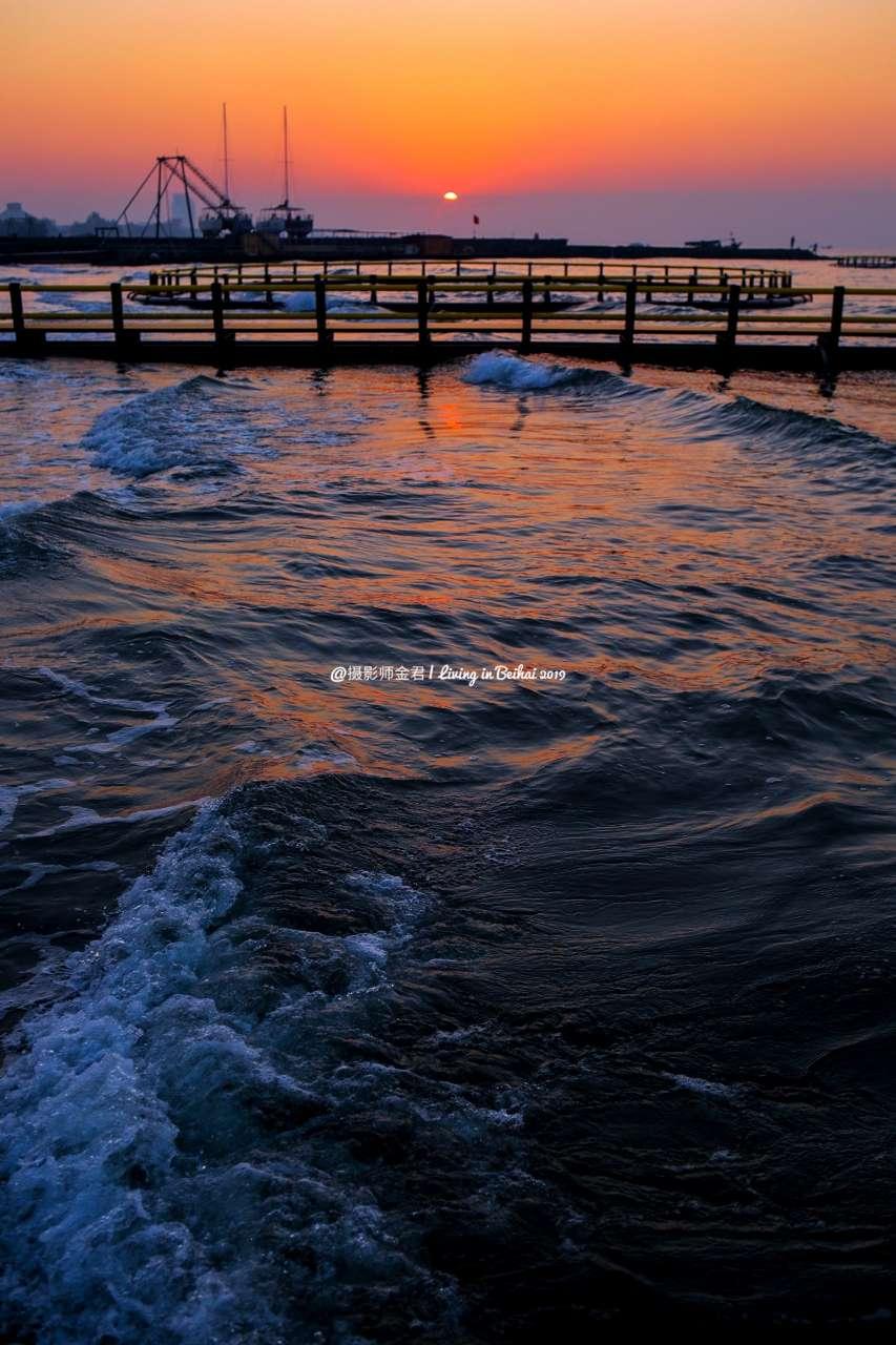 侨港海滩的早晨 澎湃而又宁静 photo by jinjun  摄影师金君