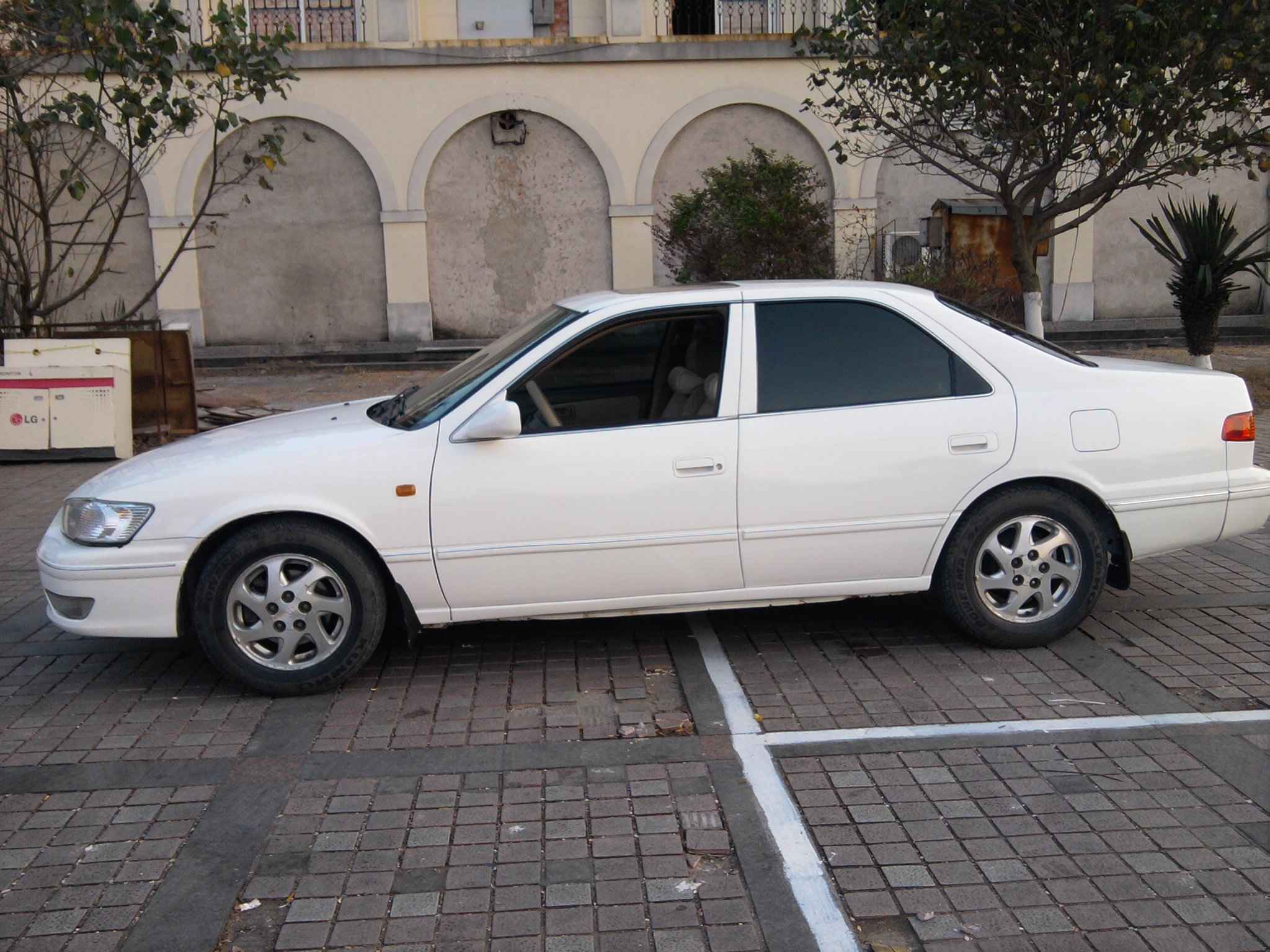 2000款丰田佳美2.2(实物图)