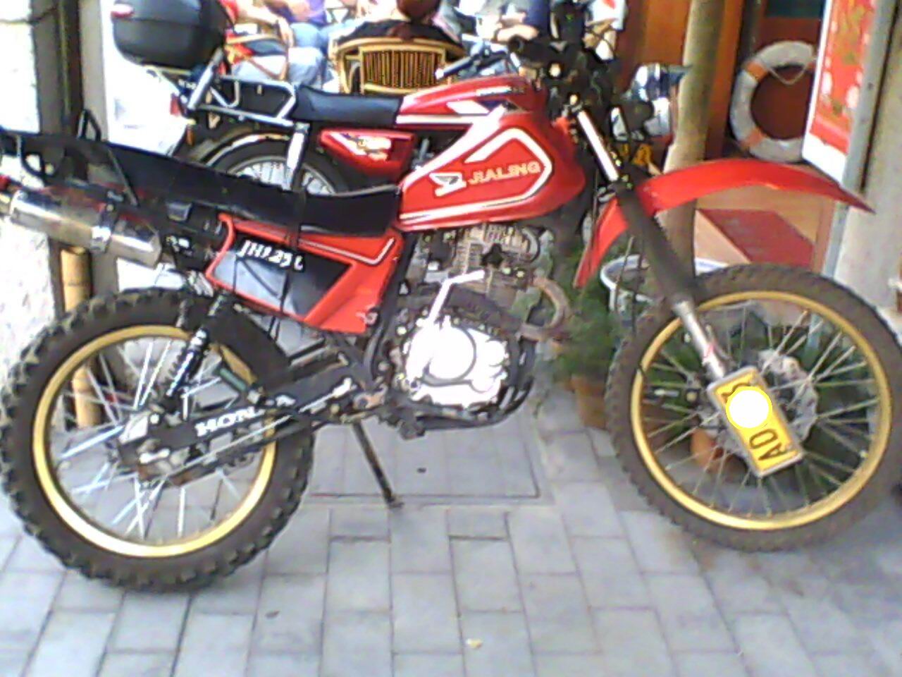 嘉陵红菜250cc越野摩托车(实物图)