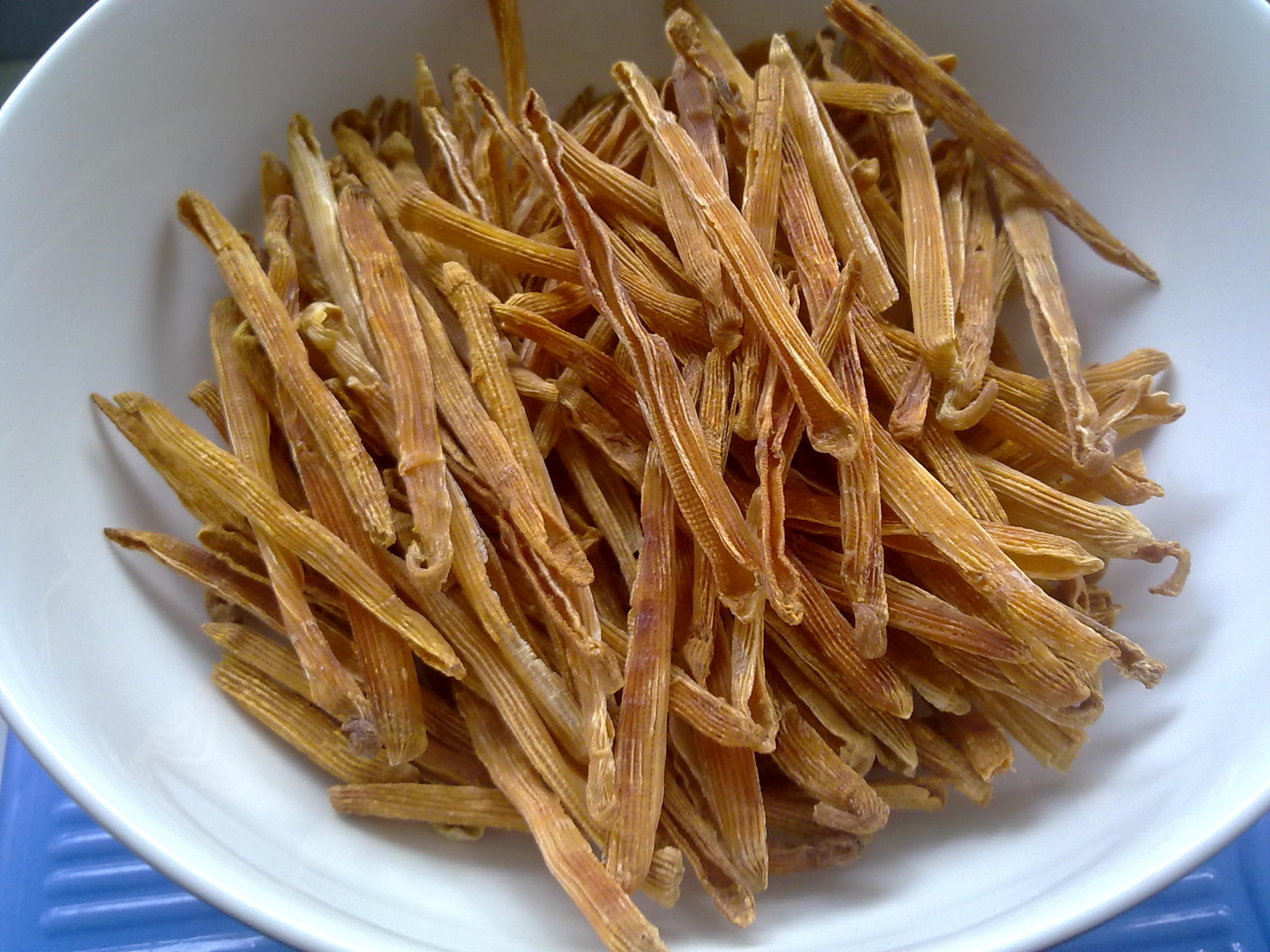 炒好沙虫了,过几天得闲再做,沙虫三丝汤