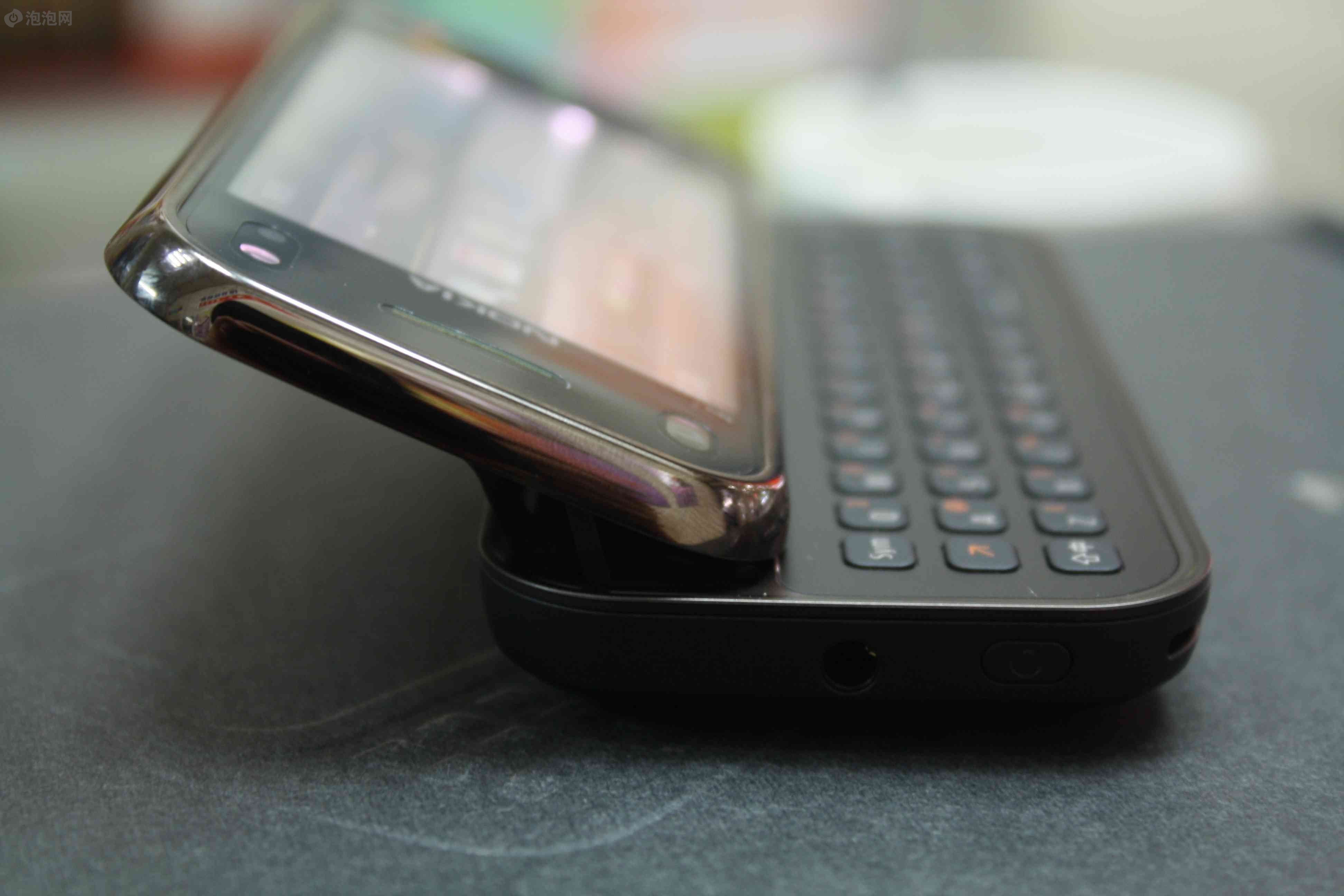 5成新咖啡色的诺基亚n97mini,1000元(实物图)