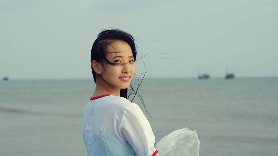 7373纳沙强袭后那道亮丽的风景线追风的女儿7979