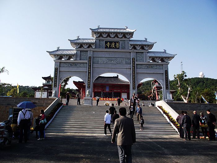 周末到普度寺观光拜佛去多图