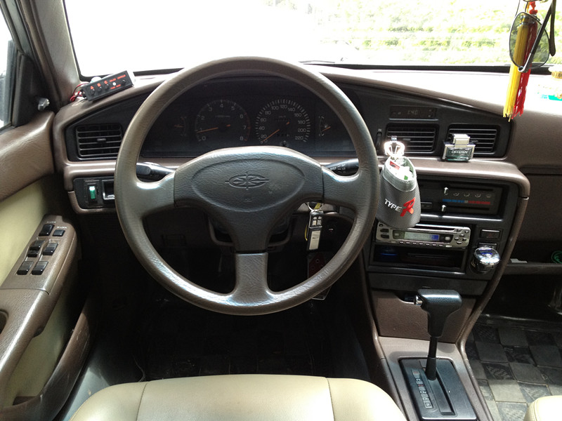 正牌丰田科罗娜1.8自动挡2万转