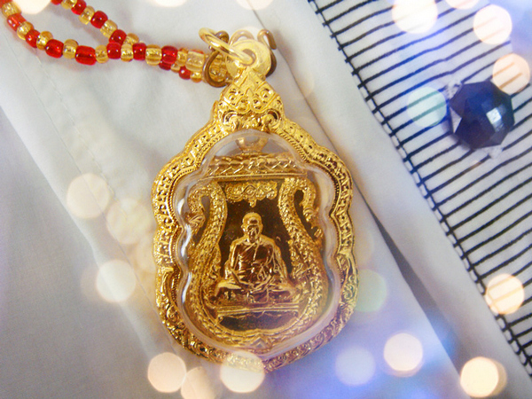 晒晒偶时尚漂亮又神奇灵验的佛牌挂饰一楼有信息更新