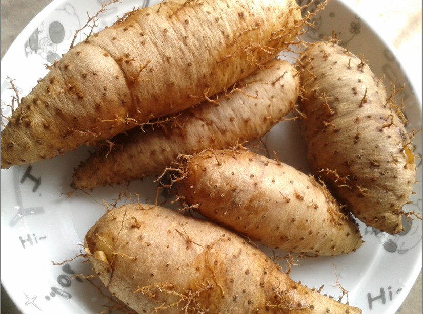 又到吃粉头薯的季节了,自己买几斤来diy糖水