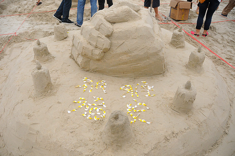 今天早上北海银滩第7届沙雕大赛大家觉得哪个作品该获奖多图