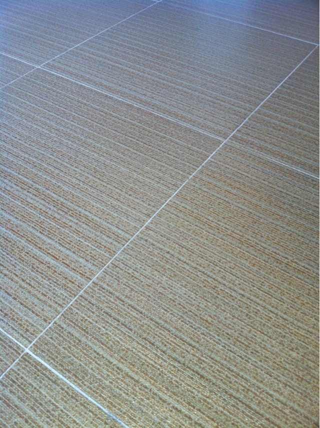 我也来秀一下我的"家"(装修亮点:欧美风格墙绘 地毯式的瓷砖)