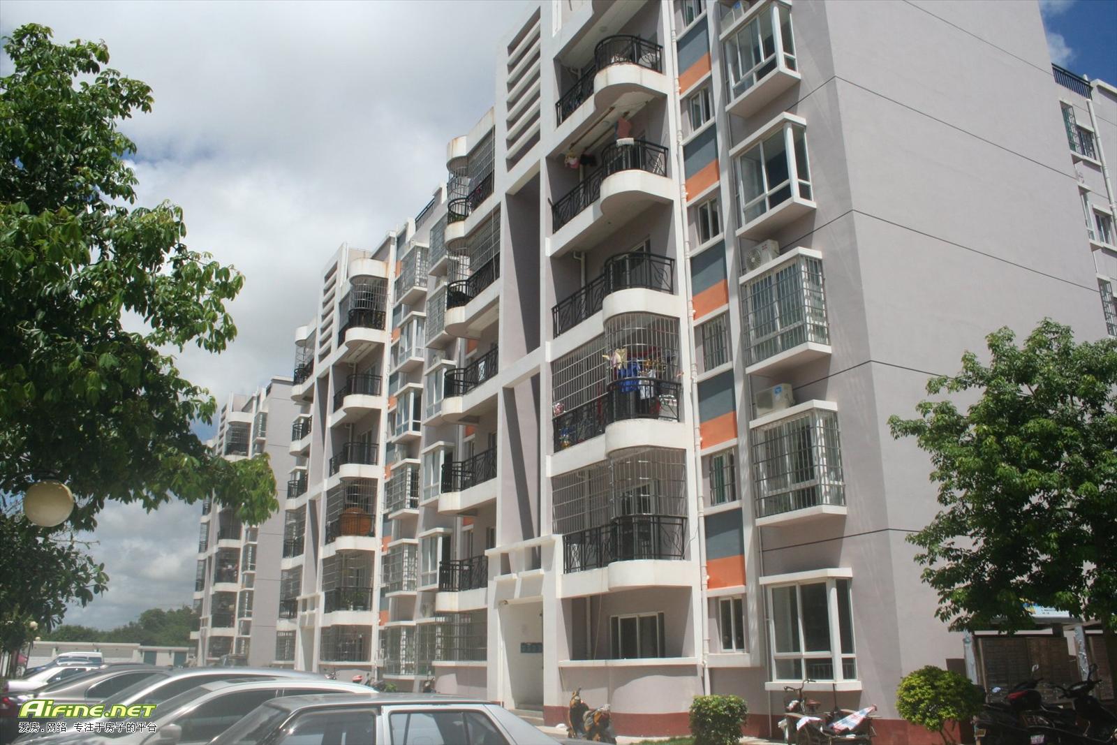 祥光花园 08年建的小区大3房2厅新装修35万