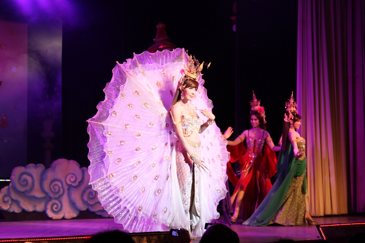 2013看泰国美女歌舞表演海量图片