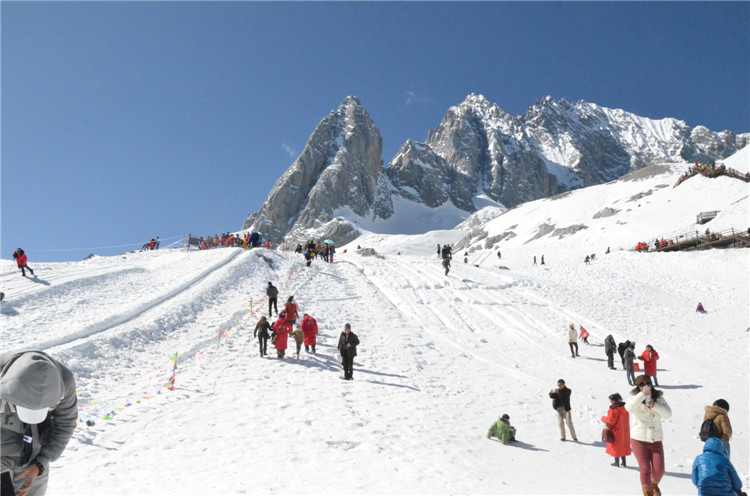 彩云之南心仍荡漾为了梦中的那一片云更新到真人秀赶紧来看哦