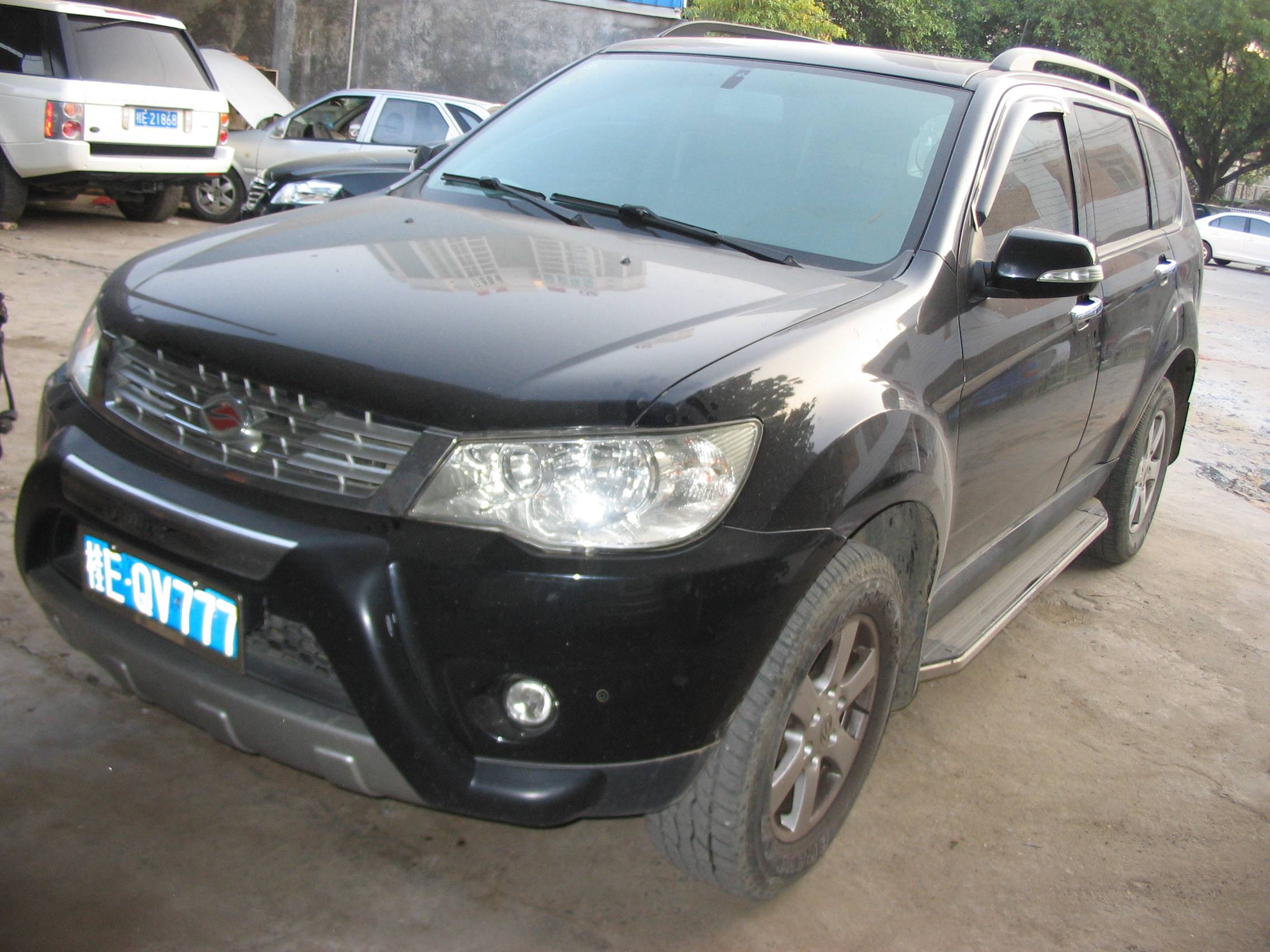 2011年五十铃陆风越野车x8转让7.8万