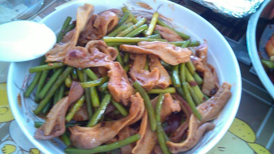 蒜苗炒肚丝