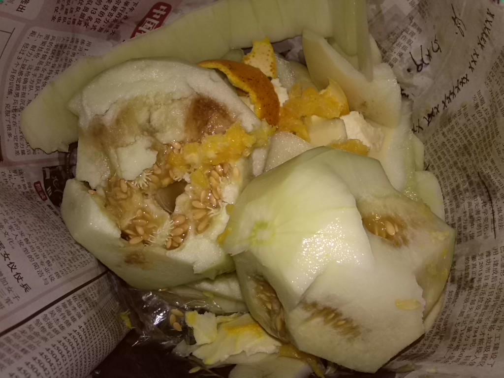 北海时事开讲 帖子  喷药太多,香瓜变臭瓜.