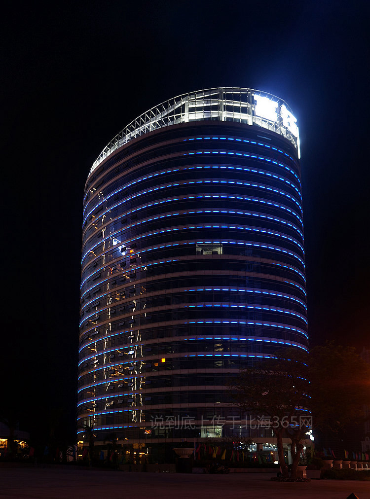 北海富丽华的夜景真的好美,将来北岸的夜晚又多一处景观(有图)