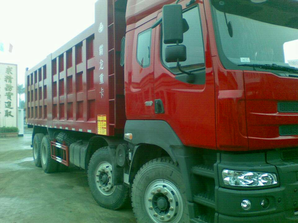 急转霸龙重卡前四后八泥头车,价格面议