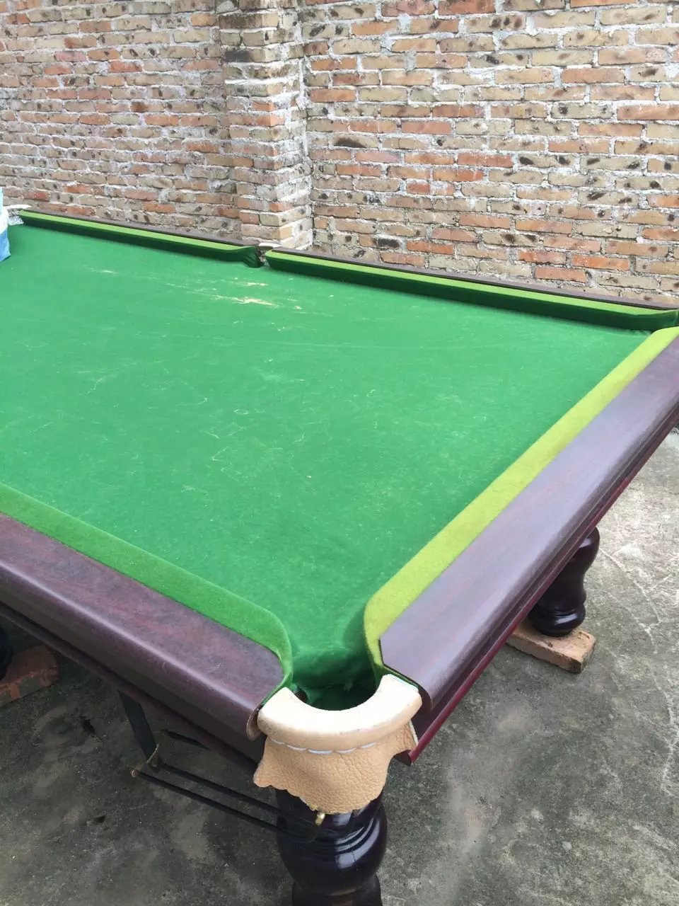 现有台球桌5张转让,内详.