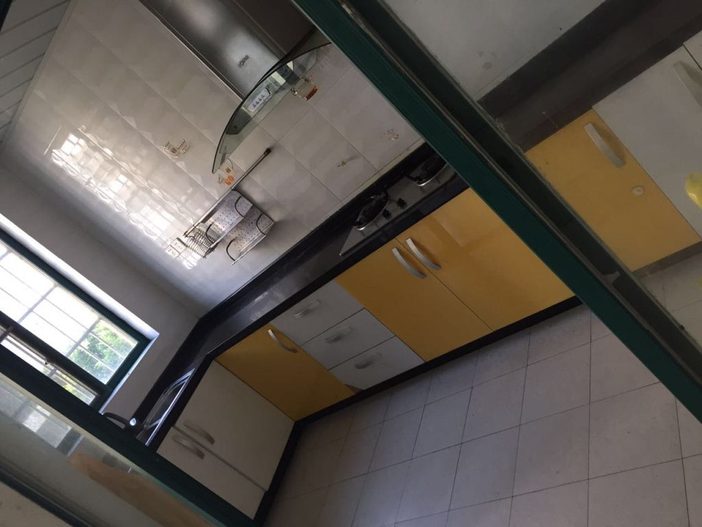 出售:五中学区房,秋实公寓,满五唯一,南北通透,送家电家具