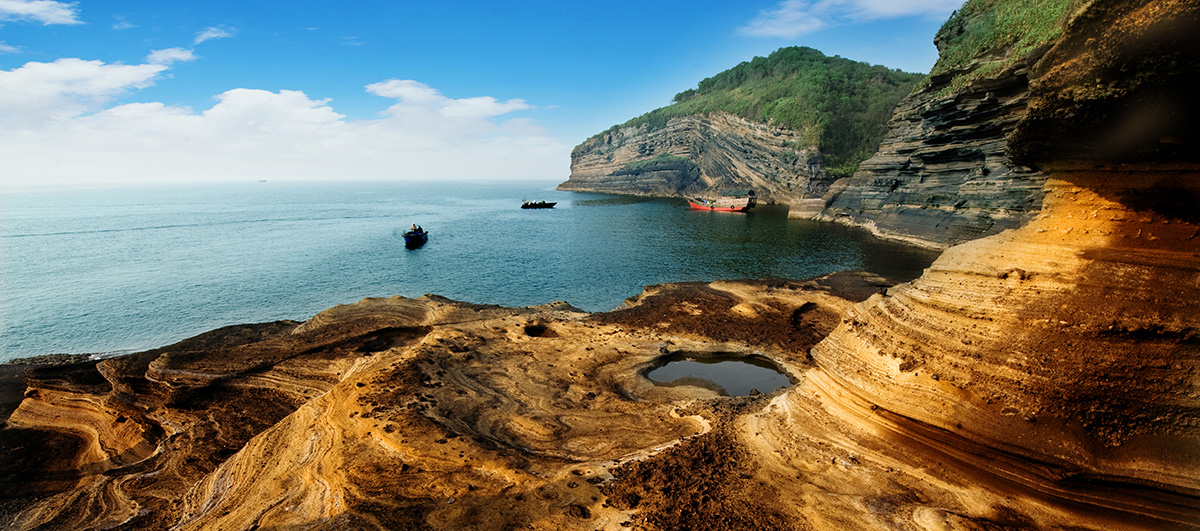 "海洋地质杯"--水火相融斜阳岛