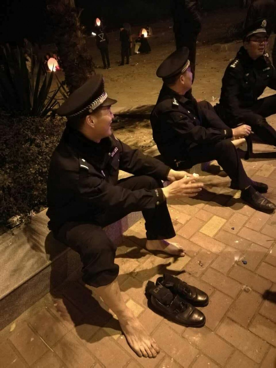 这个女人心情郁闷,喝醉酒后大年初一走到北岸跳海