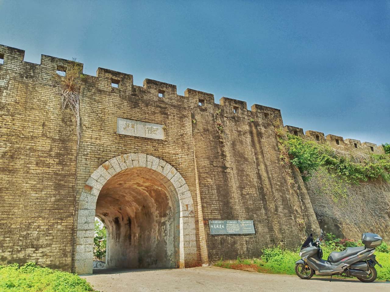 白龙珍珠城,一座古老的城池,闻名传世的"珠还合浦"的传说故事也与此地