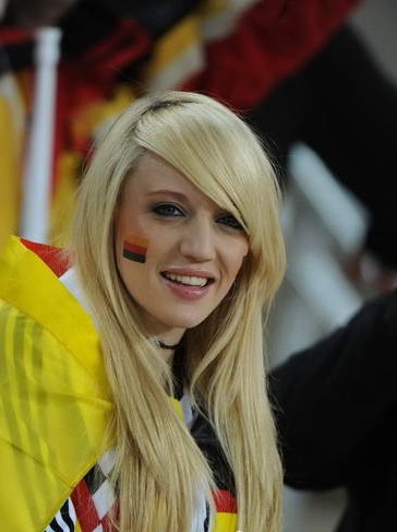 德国美女球迷足球图片