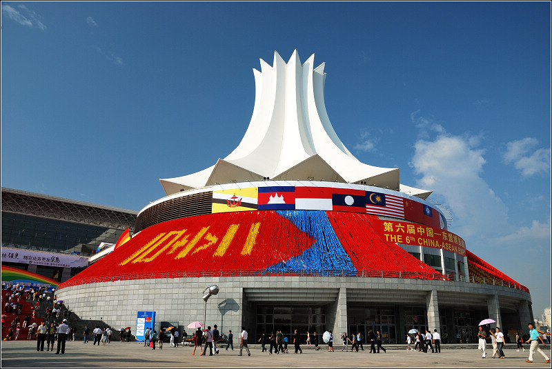 实拍第六届东盟博览会盛况