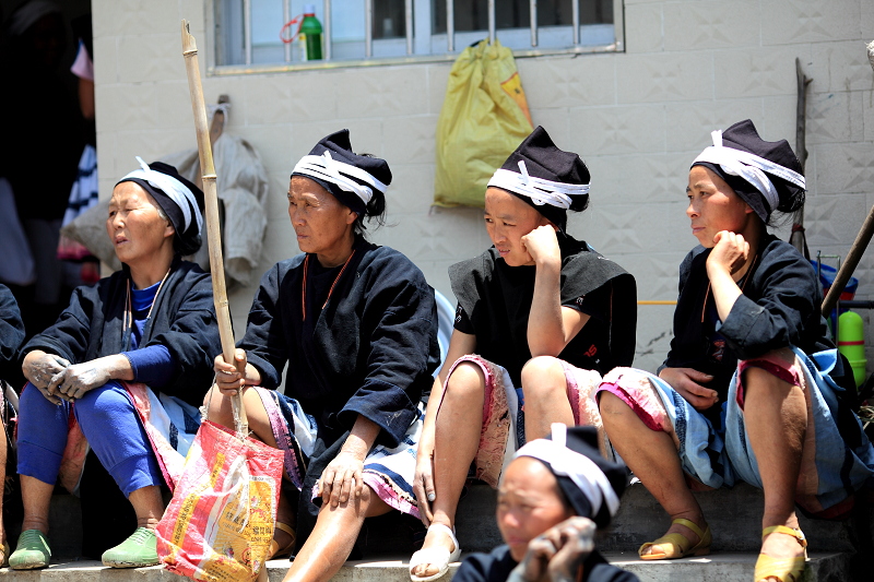 里湖阳光白裤瑶之乡掠影