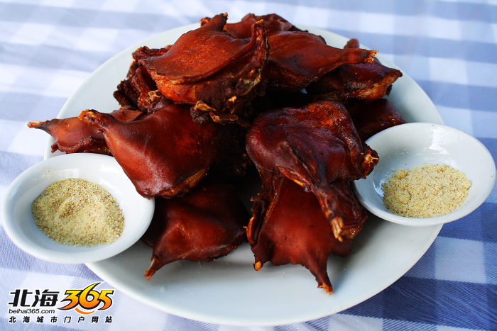 8】"一鼠顶三鸡"又到福成鼠肉飘香时,实拍天然居大厨做"油炸椒盐鼠"