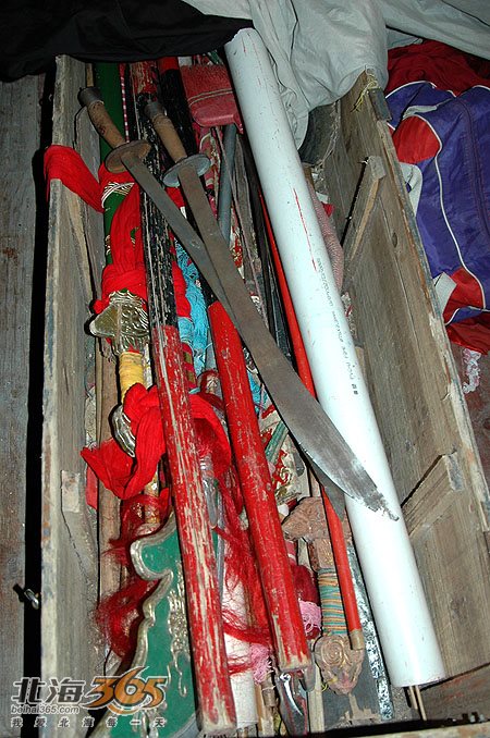 11.1]城里锣鼓乡里敲,传统粤剧民间唱——来来来,看大戏!