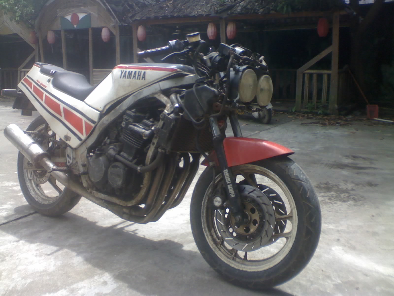 转让:雅马哈400跑车,3000元(实物图)