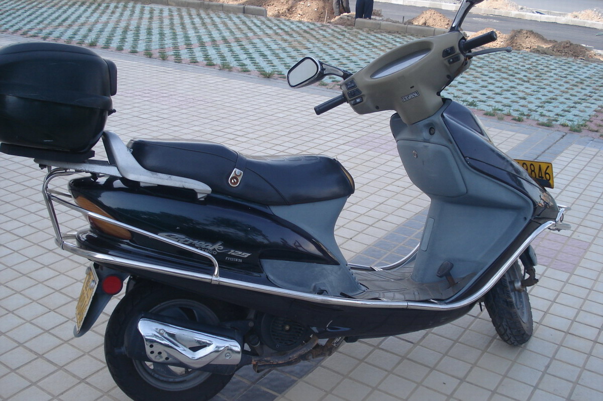 转让8成新女装摩托车一台,便宜出