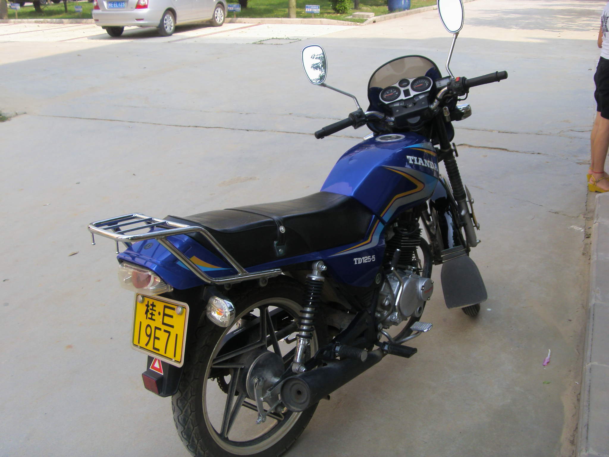 转让:今年3月份爱车 田达摩托