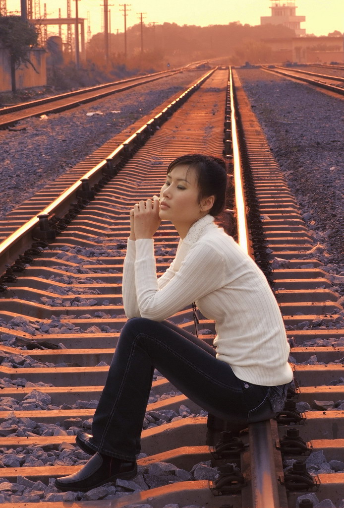 人生的十字路口-明天我该往那里走!