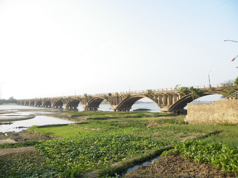 秋天的石湾大桥(图)